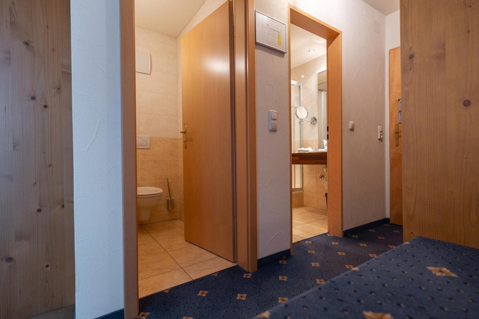 Haller'S Posthotel Riezlern Ngoại thất bức ảnh