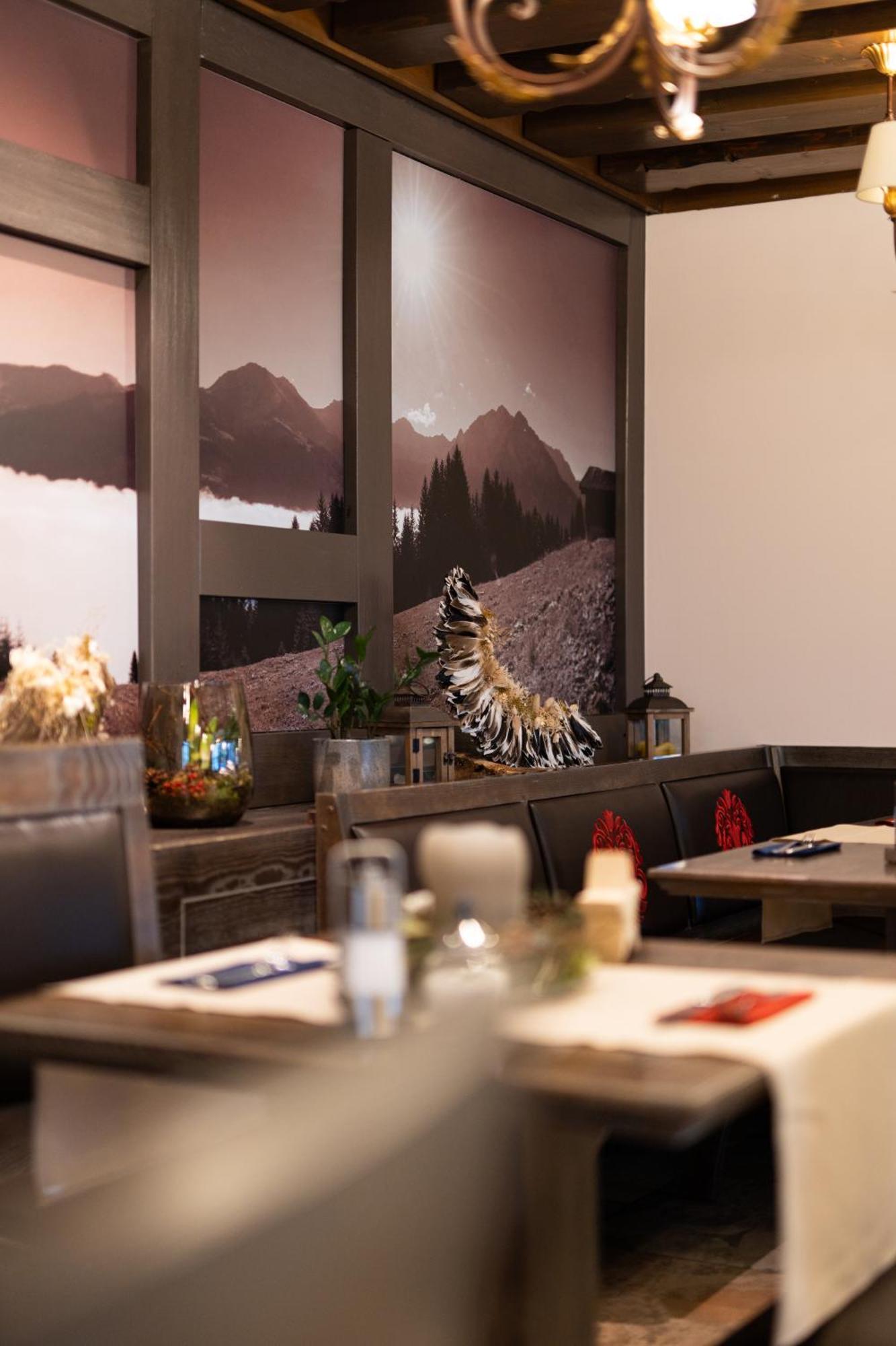 Haller'S Posthotel Riezlern Ngoại thất bức ảnh