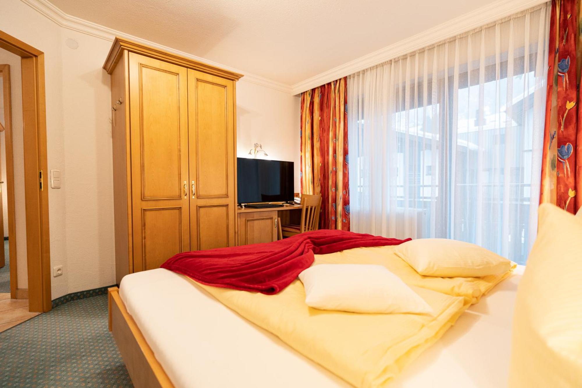 Haller'S Posthotel Riezlern Ngoại thất bức ảnh