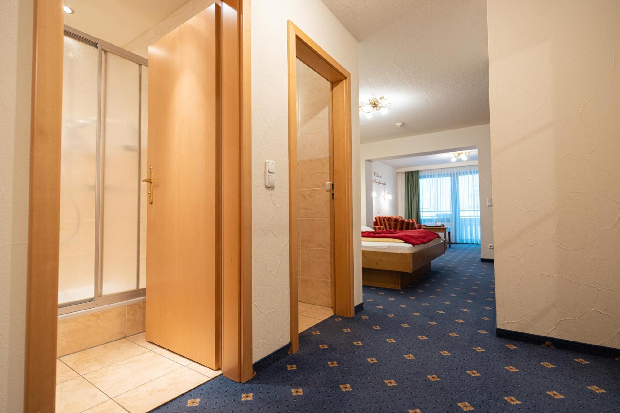 Haller'S Posthotel Riezlern Ngoại thất bức ảnh